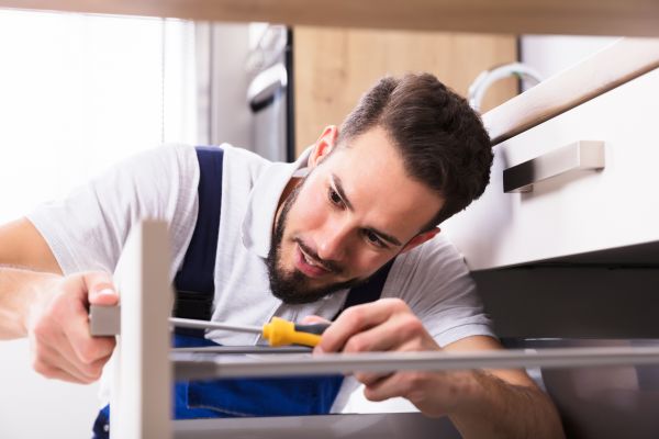 Professional Cabinet Drawer Installation